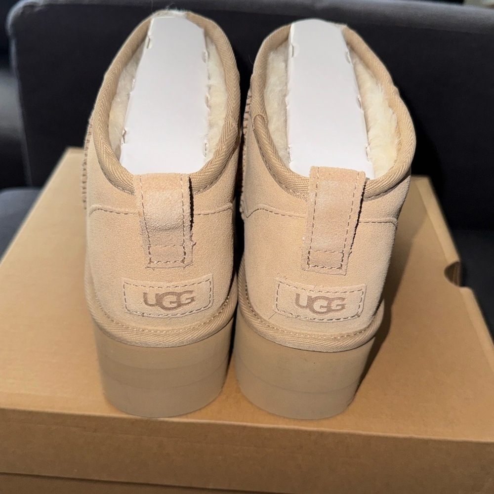 UGG Women's Classic Ultra Mini Platform Boots - Picture 7 of 12
